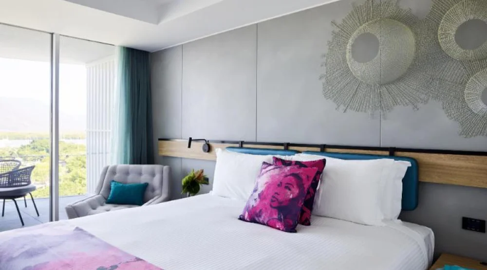 Harbor View King Room at Crystalbrook Flynn