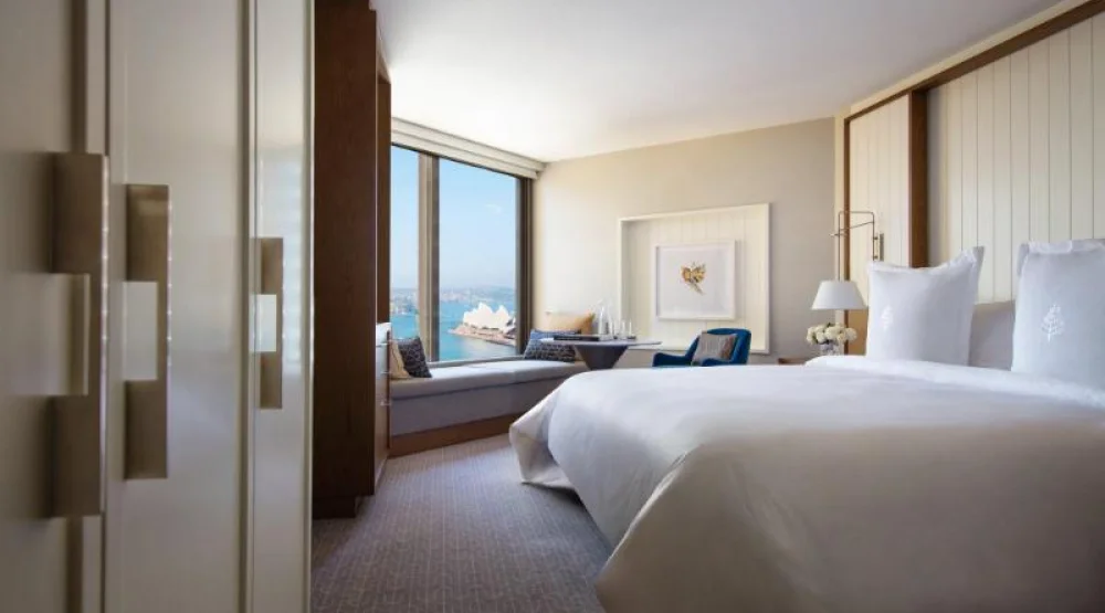 Deluxe Full Harbour View Room with King Bed at Four Seasons Hotel Sydney