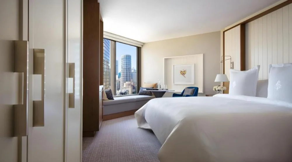 Deluxe City View Twin Room at Four Seasons Hotel Sydney
