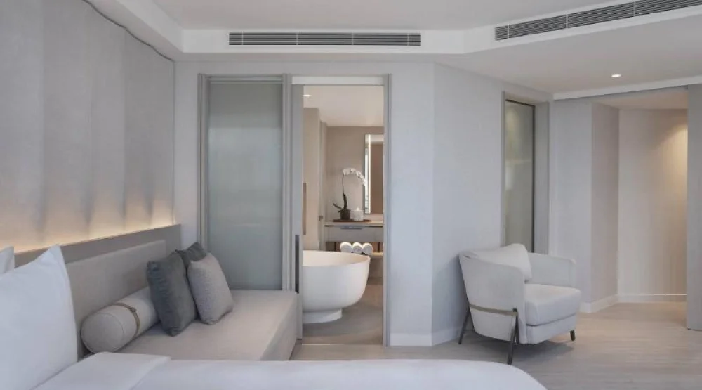 One Bedroom Residential Suite, One King, Ocean View, Balcony at JW Marriott Gold Coast Resort & Spa