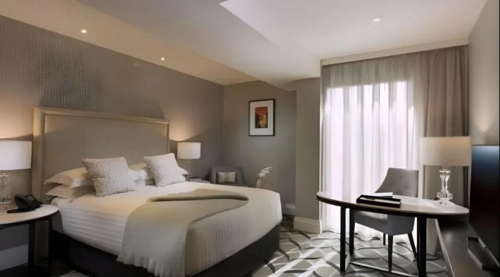 Superior Queen Room - Disabled Access at Mayfair Hotel Adelaide