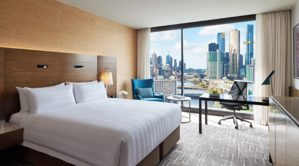 Pacific Club King at Pan Pacific Melbourne