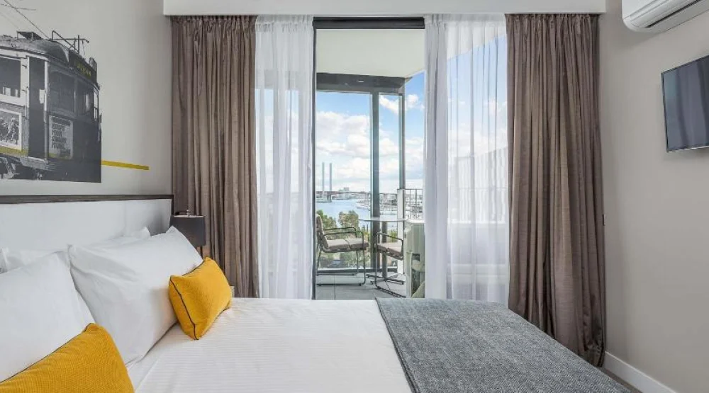 Peppers King Suite at Peppers Docklands
