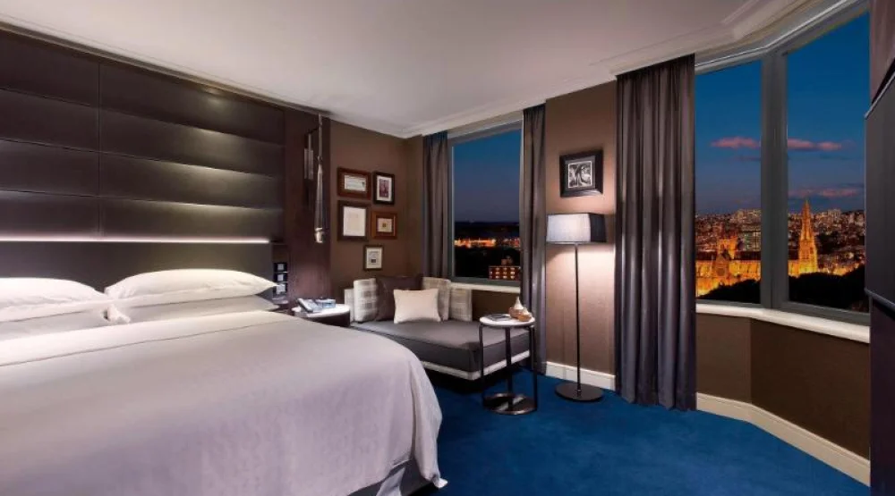 Executive Suite, Club Lounge Access, One Bedroom Executive Suite, One King, Hyde Park View at Sheraton Grand Sydney Hyde Park