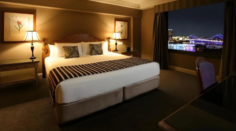 Deluxe River View at Stamford Plaza Brisbane