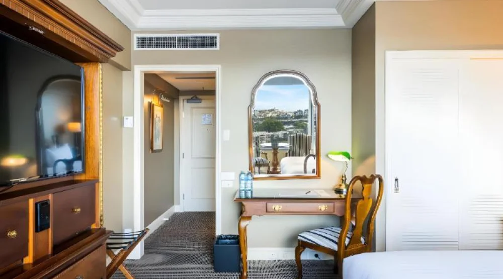 Superior River View at Stamford Plaza Brisbane