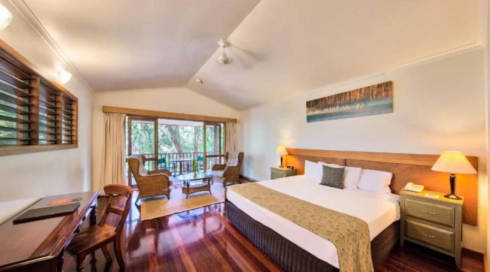 Bungalow with Forest View at Thala Beach Nature Reserve