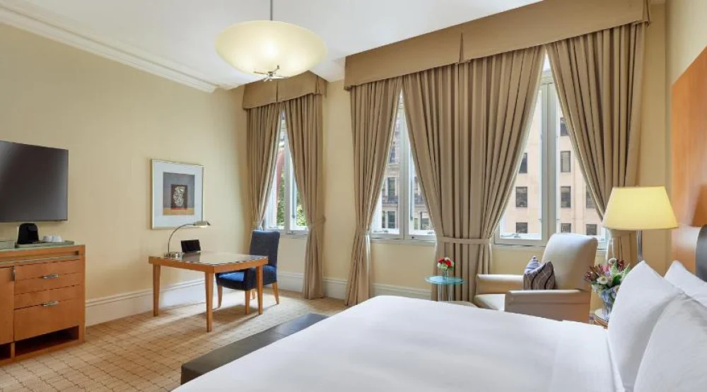 Heritage Deluxe King at The Fullerton Hotel Sydney