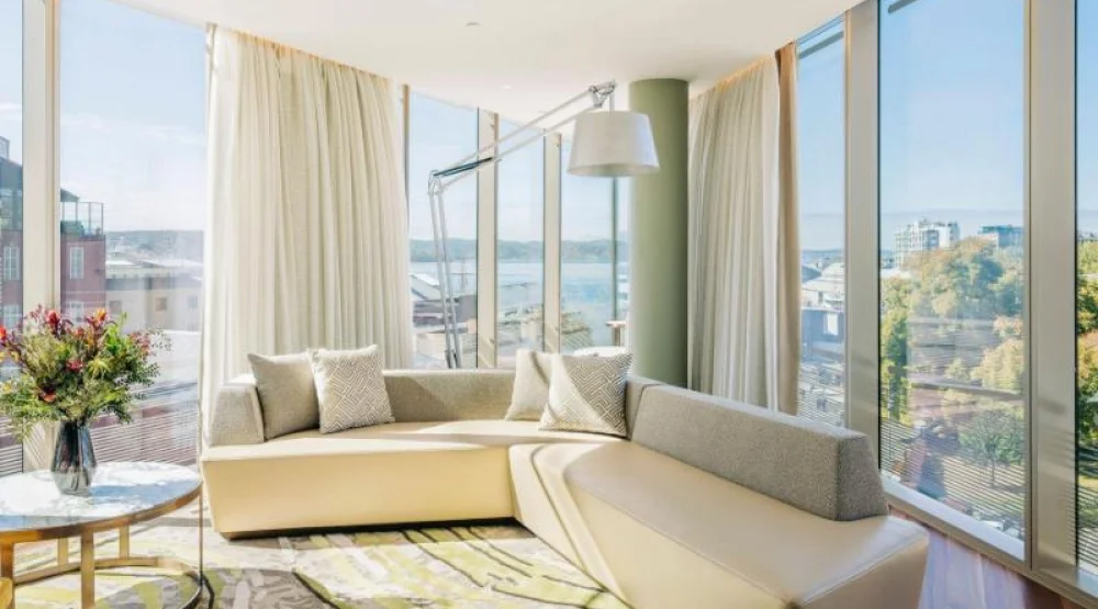 Pavilion King Suite, One Bedroom Larger Suite, One King, Water View at The Tasman a Luxury Collection Hotel