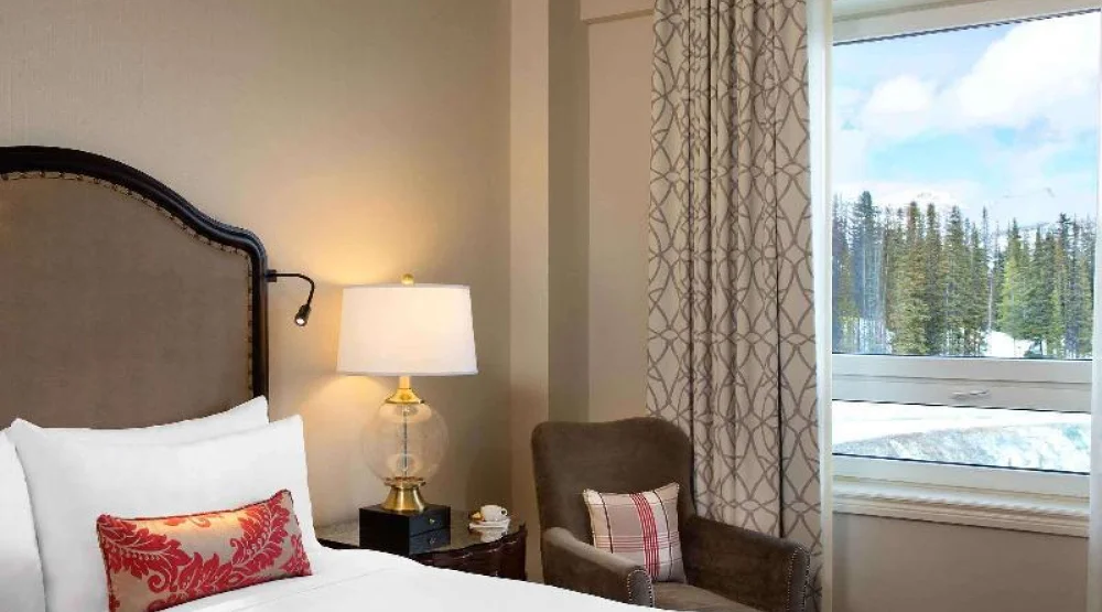 Fairmont Mountain View King at Fairmont Chateau Lake Louise