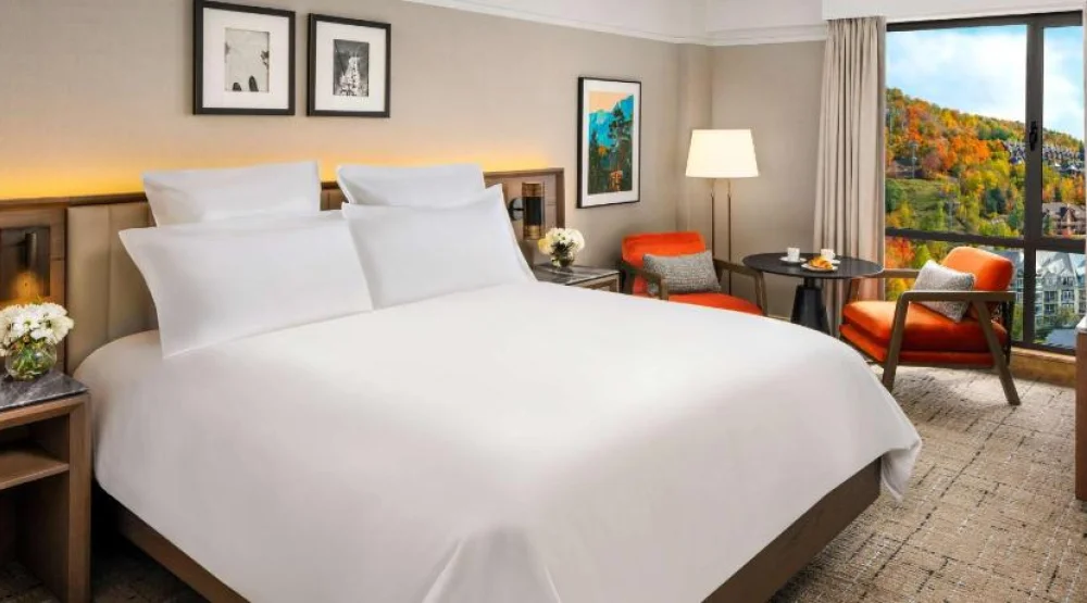 Fairmont Luxury View One King, Views Of The Village, Newly Renovated at Fairmont Tremblant
