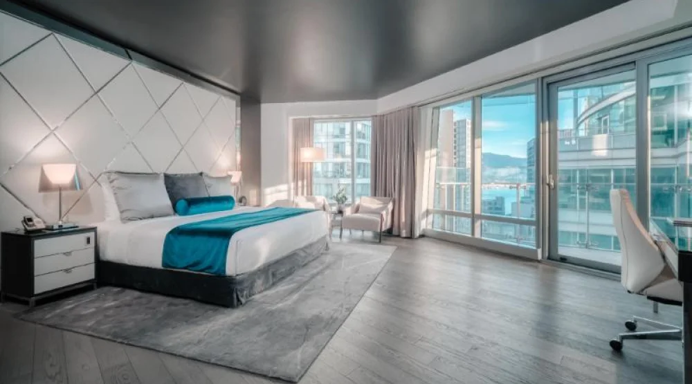 Paradox King Room with Balcony at Paradox Vancouver