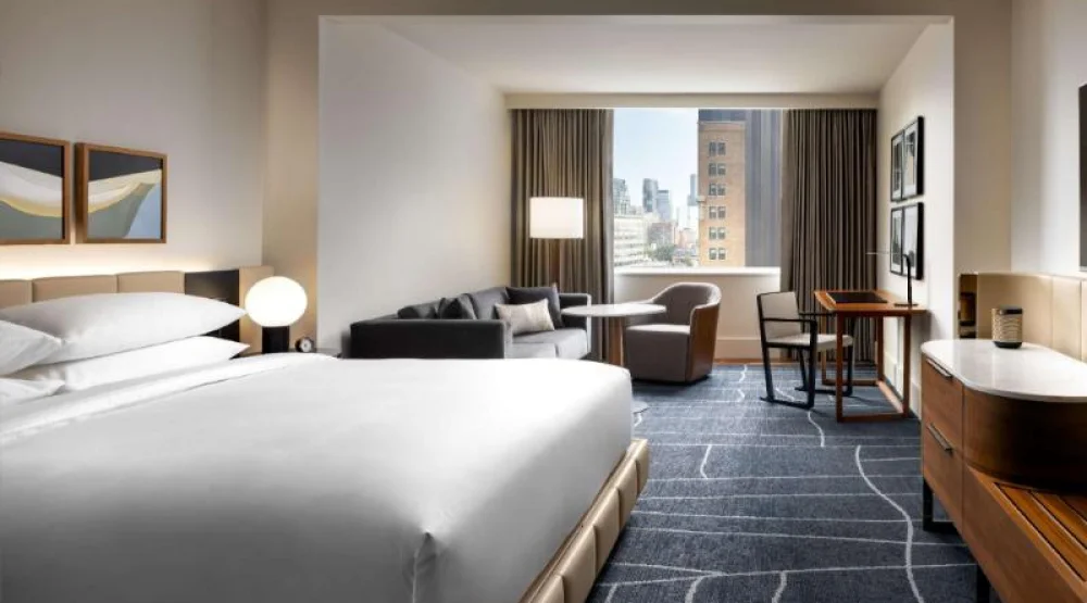 One King Bed High Floor Deluxe at Park Hyatt Toronto
