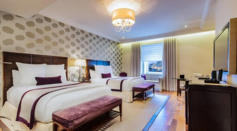 Signature Queen, Larger Guest Room, Two Queen at The Ritz-Carlton Montreal