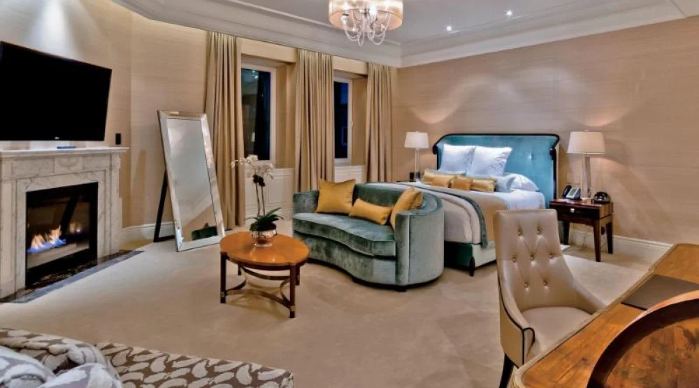 Royal Suite, Suite, Bedroom 1: One King, Bedroom 2: One King, Bedroom 3: One King at The Ritz-Carlton Montreal