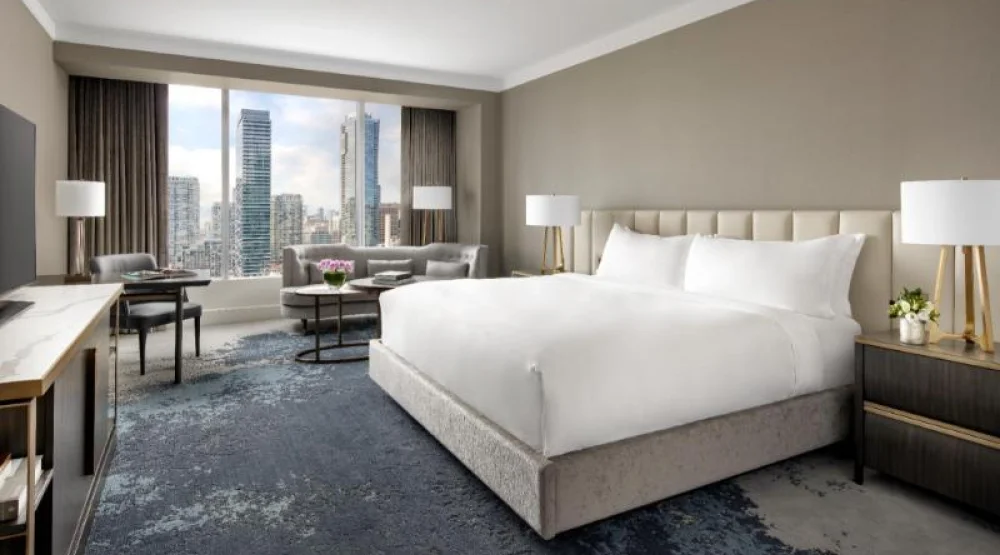 City View Room, Guest Room, One King, High Floor at The Ritz-Carlton Toronto