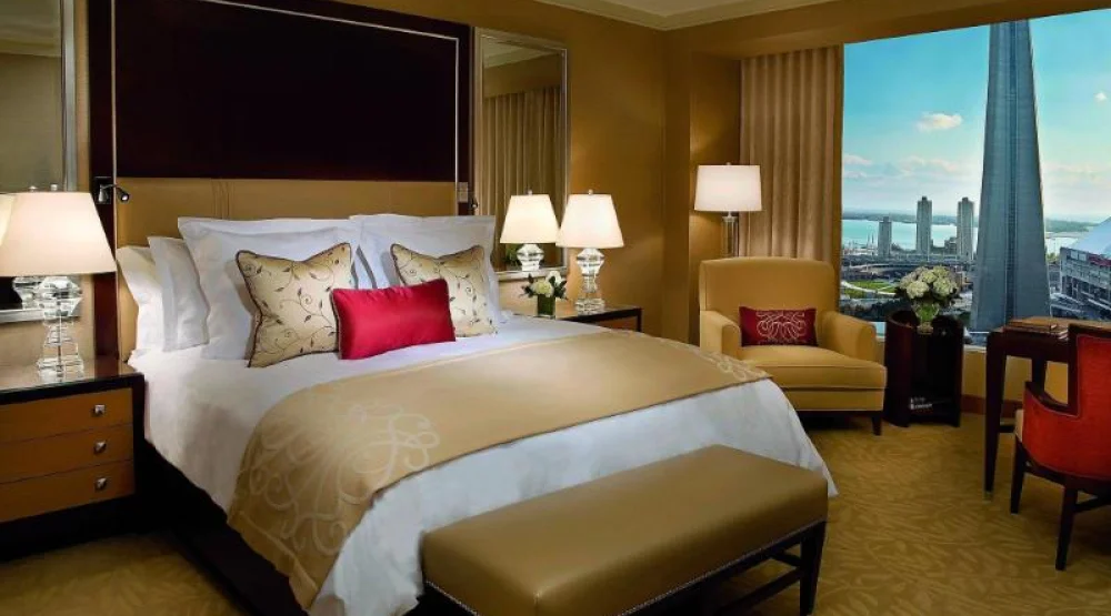 Deluxe Guest Room, One King Or Two Queen at The Ritz-Carlton Toronto