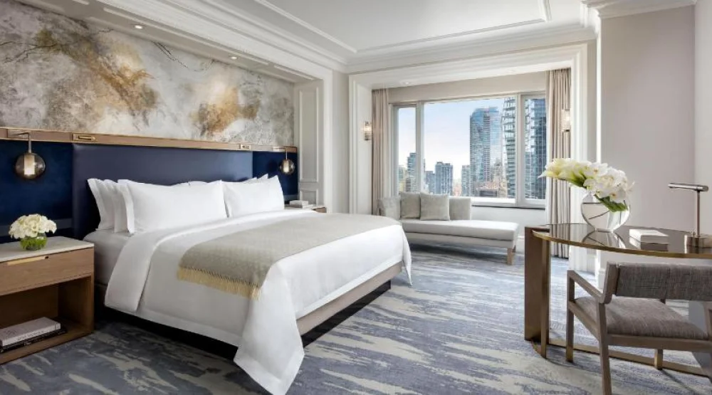 Superior King Bed, Guest Room, One King, City View at The St. Regis Toronto