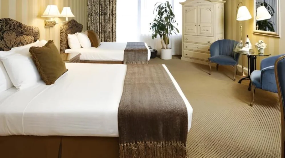 Executive Queen Room at Wedgewood Hotel & Spa Relais & Chateaux