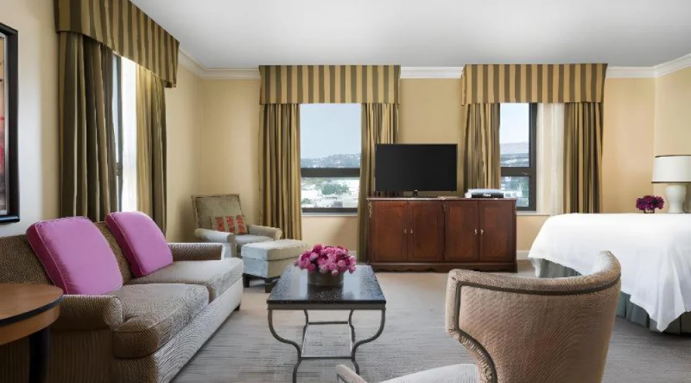 Bw Rodeo Viiew Studio King Suite at Beverly Wilshire A Four Seasons Hotel