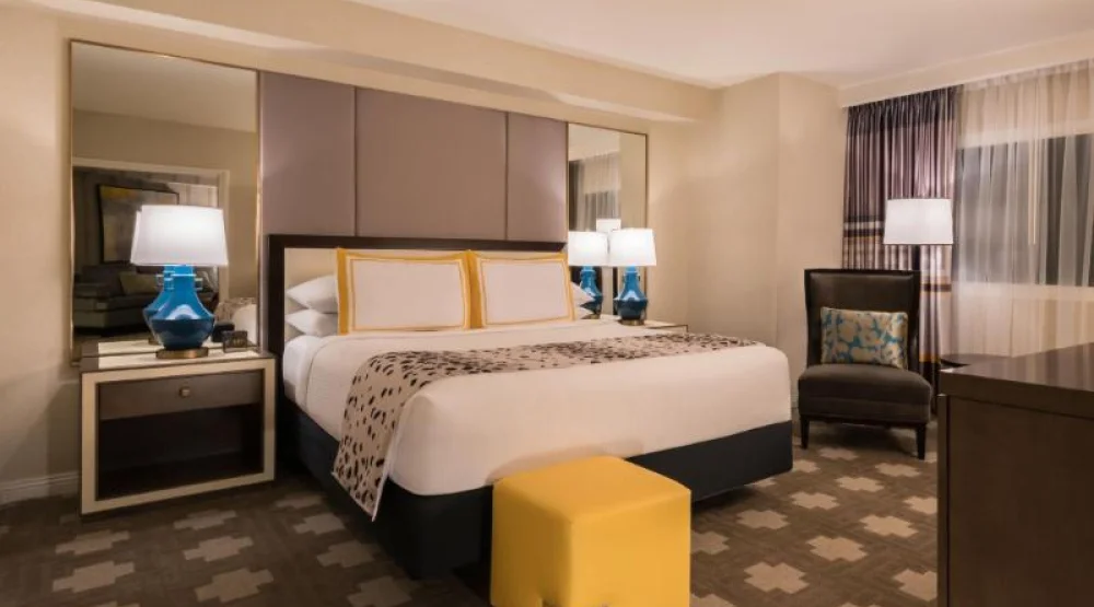 Julius Studio Suite with King Bed - Non-smoking at Caesars Palace Hotel & Casino