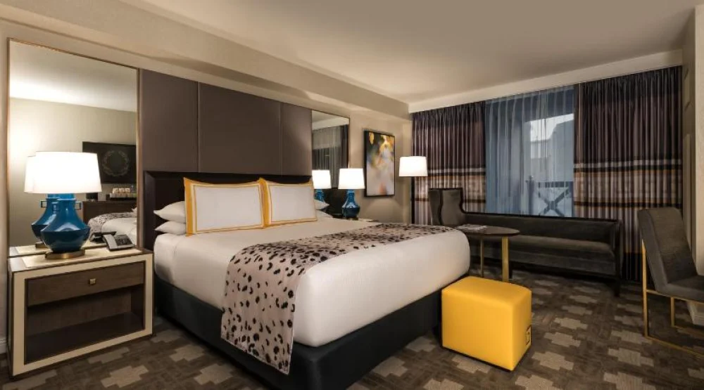 Julius Executive Suite with King Bed at Caesars Palace Hotel & Casino