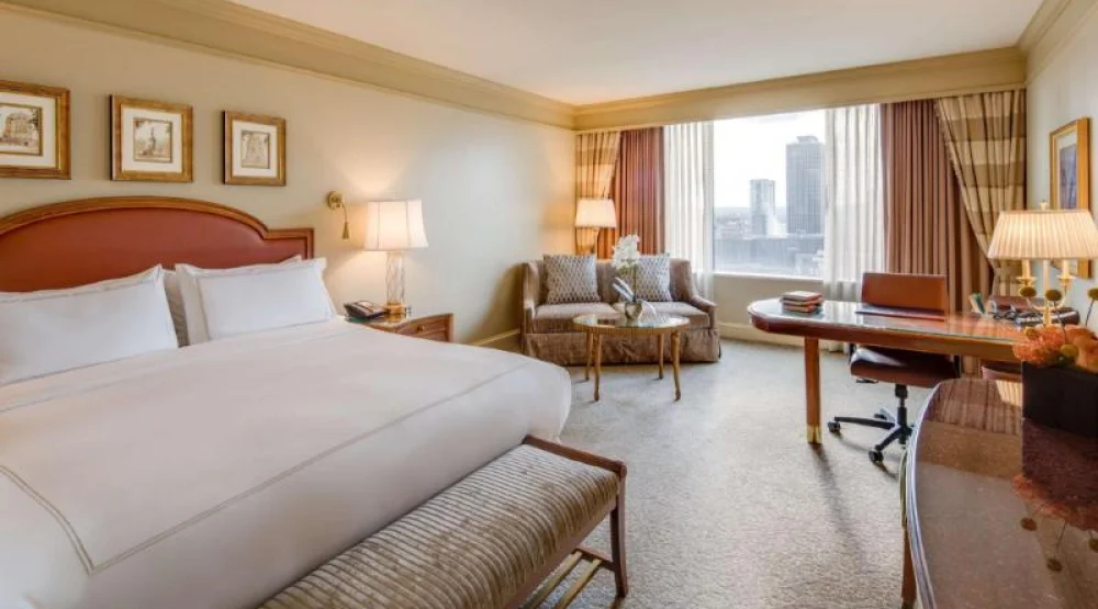 Deluxe One King Hearing Accessible at Conrad Indianapolis