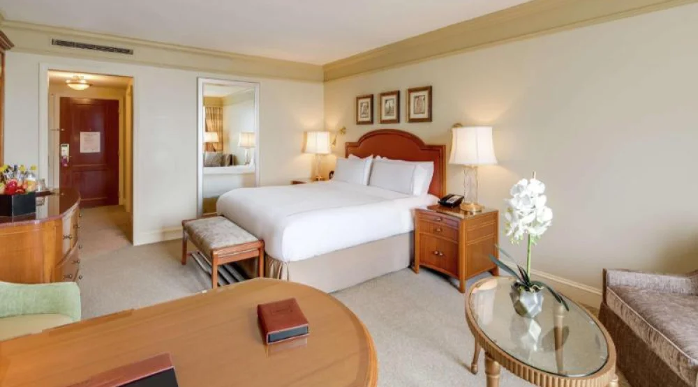 Deluxe One King Accessible with Roll in Shower at Conrad Indianapolis