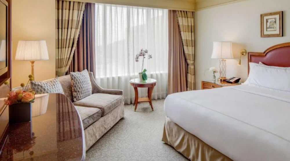 Corner Suite One King Hearing Accessible at Conrad Indianapolis