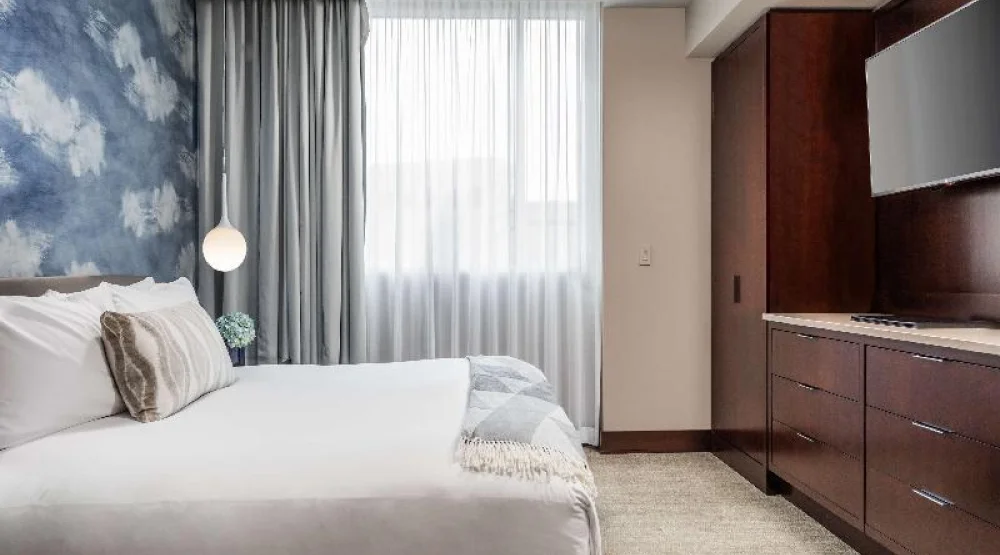 Surrealism Suite - One King at Conrad Indianapolis