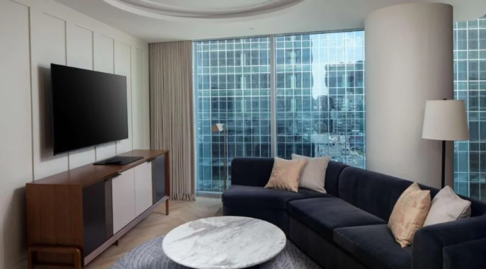 Superior 1bedrm Ste One King Hearing Accessible at Conrad Nashville