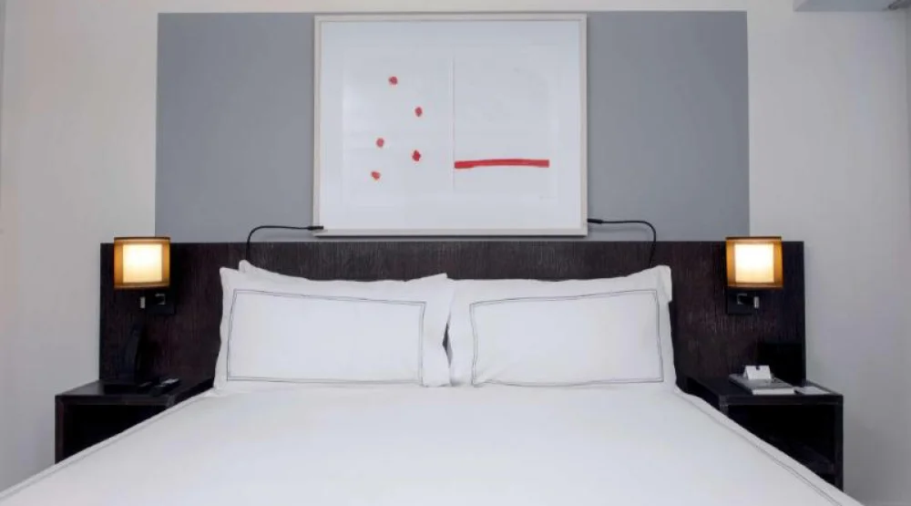 Luxury Corner Suite King Accessible Roll in Shower at Conrad New York Downtown