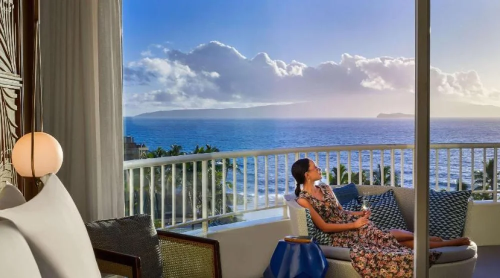 Kilohana Corner King Suite with Sofa Bed and Ocean View at Fairmont Kea Lani Maui