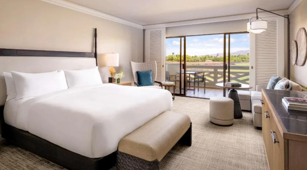 King Room with Partiel Ocean View at Fairmont Orchid Hawaii
