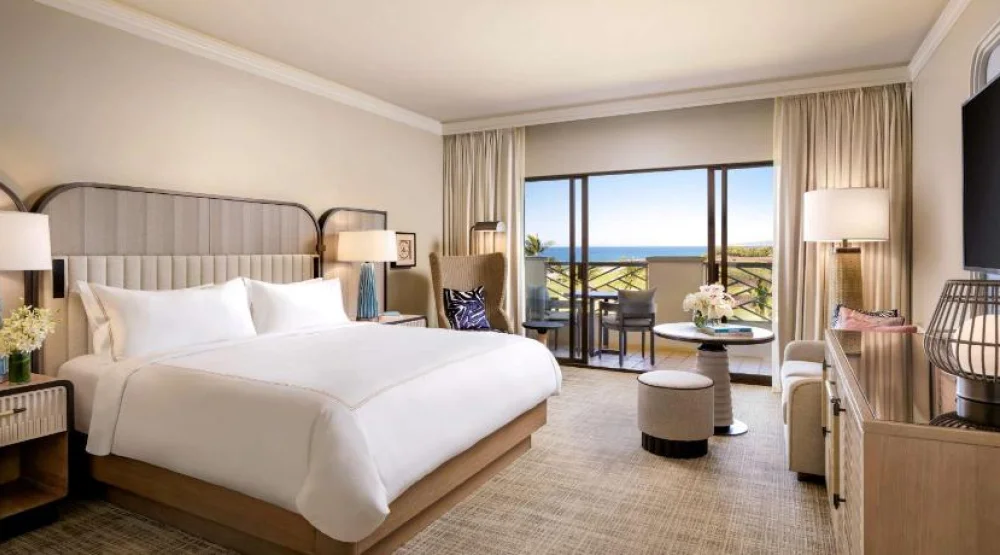 Fairmont Gold Premium King Room with Ocean View at Fairmont Orchid Hawaii