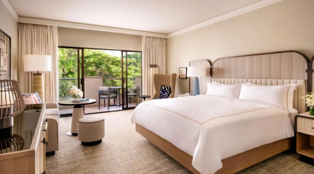 Fairmont Gold One King, 522 Sf/48 Sm, Tropical Garden View at Fairmont Orchid Hawaii
