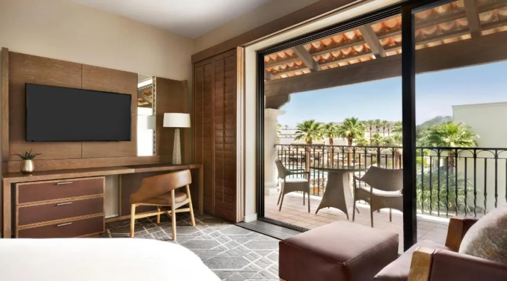 Signature Queen Room with Two Queen Beds and Roll-in Shower - Patio Or Balcony/sunset Wing at Fairmont Scottsdale Princess