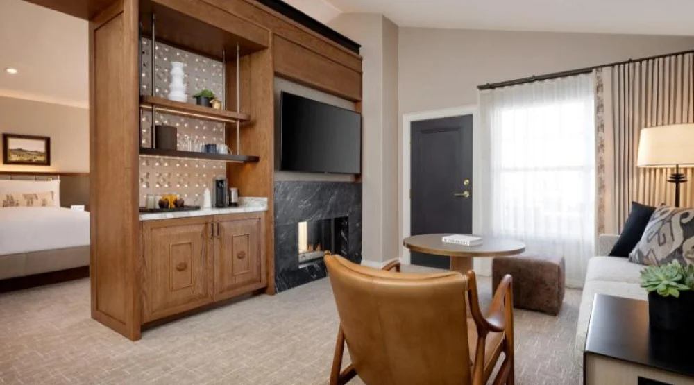 Privado Studio Two Queen- Patio Or Balcony, Gas Fireplace, Sofa Bed, Oversized Shower at Fairmont Scottsdale Princess