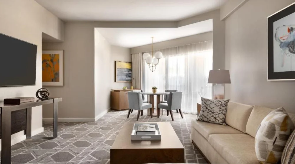 Cholla One Bedroom King Suite with Sofa Bed and Patio Or Balcony at Fairmont Scottsdale Princess