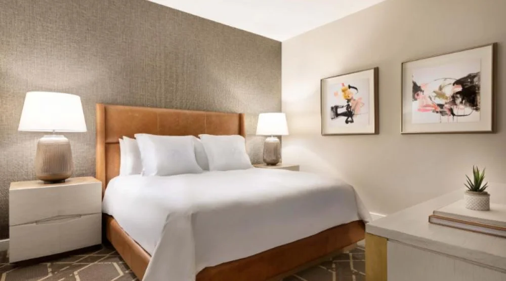 Cholla One Bedroom Suite One King-  Patio Or Balcony, Sofa Bed, Oversized Shower at Fairmont Scottsdale Princess