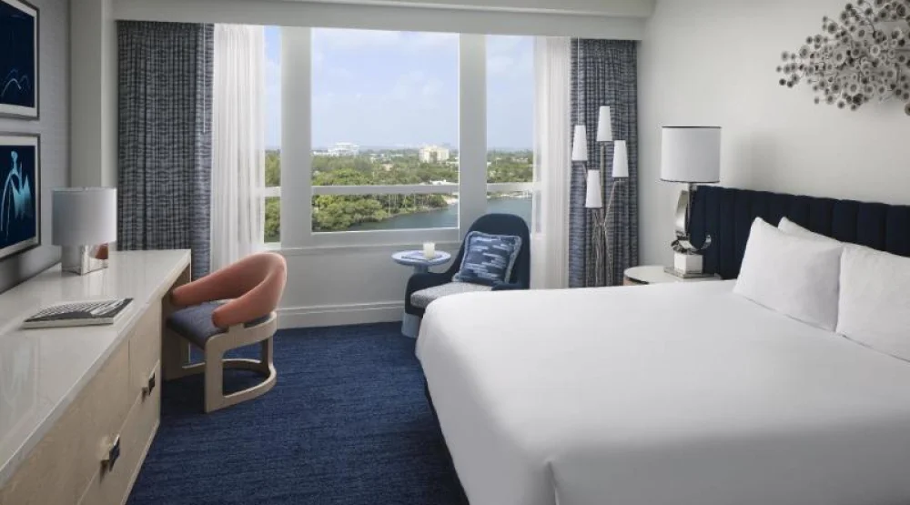Deluxe Bayview Room W/ King Bed at Fontainebleau Miami Beach