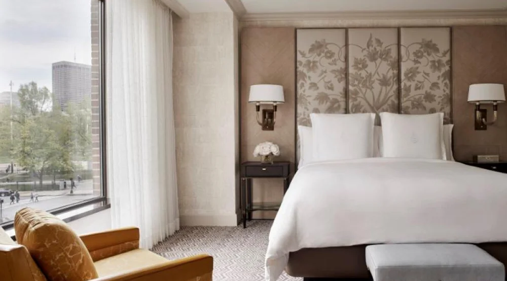 Premier Garden-view Four Seasons Executive Suite King at Four Seasons Boston