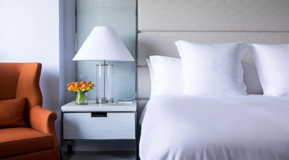 Deluxe City View Accessible Room King at Four Seasons Hotel Atlanta