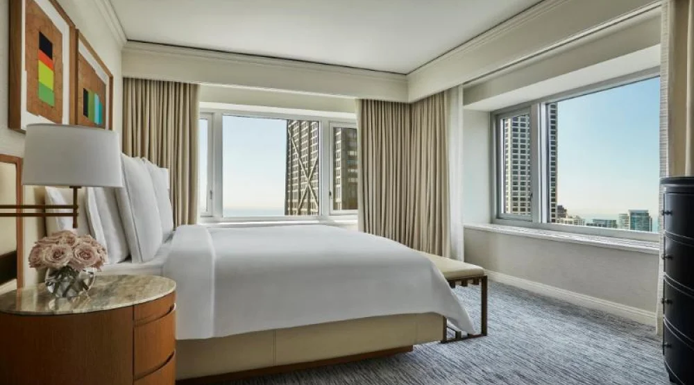 City View Executive Suite at Four Seasons Hotel Chicago