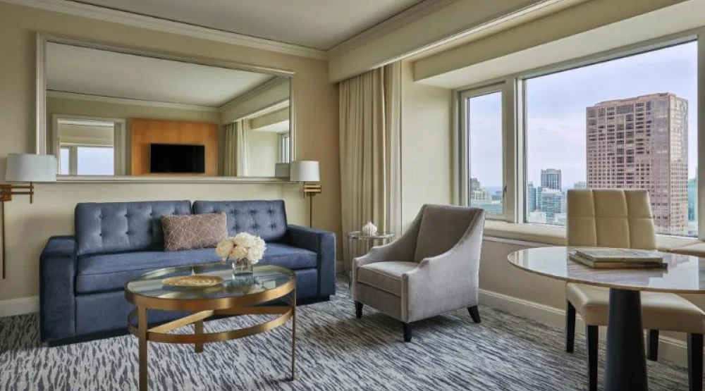 Lake View Executive Suite King Bed at Four Seasons Hotel Chicago