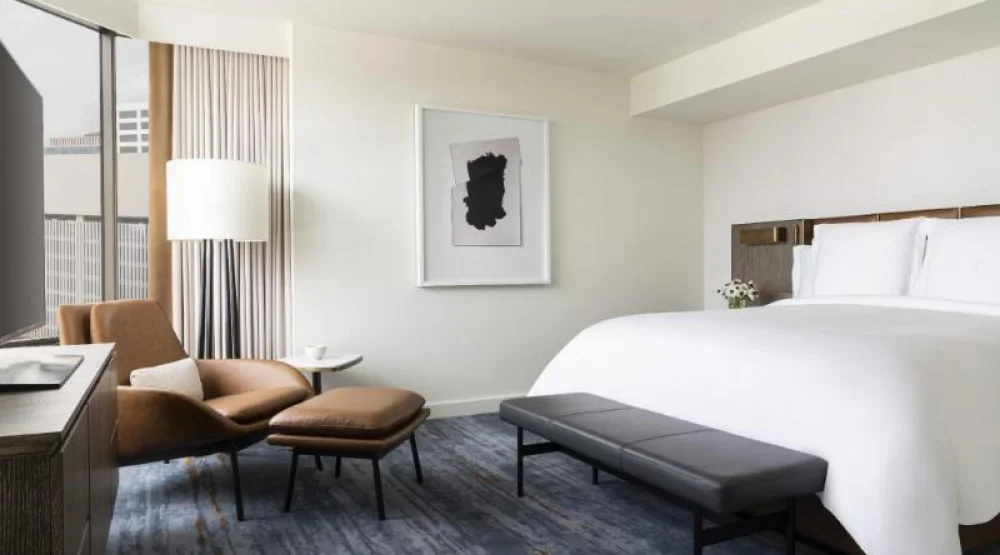 Mobility Impaired Accessible Prmeir Executive Suite King at Four Seasons Houston