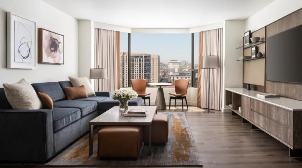 Accessible State One Bedroom King Suite at Four Seasons Houston
