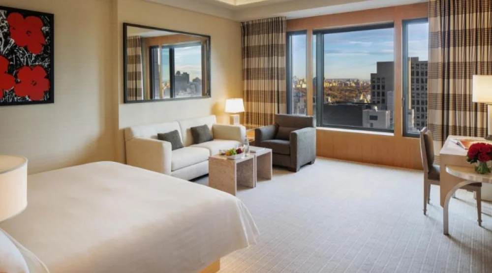 Cosmopolitan Junior Suite King at Four Seasons New York