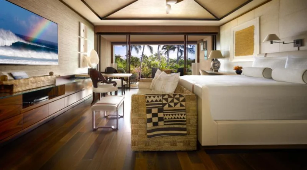 Garden View Room with King Bed - Accessible at Four Seasons Resort Lanai