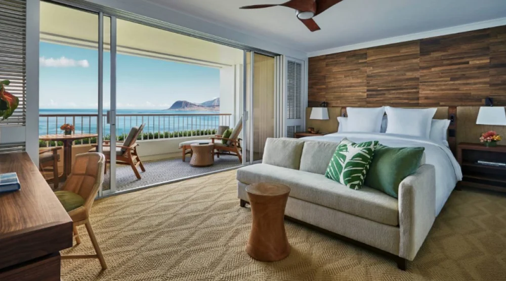 Accessible Ocean Front Junior Suite King Bed at Four Seasons Resort Oahu at Ko Olina